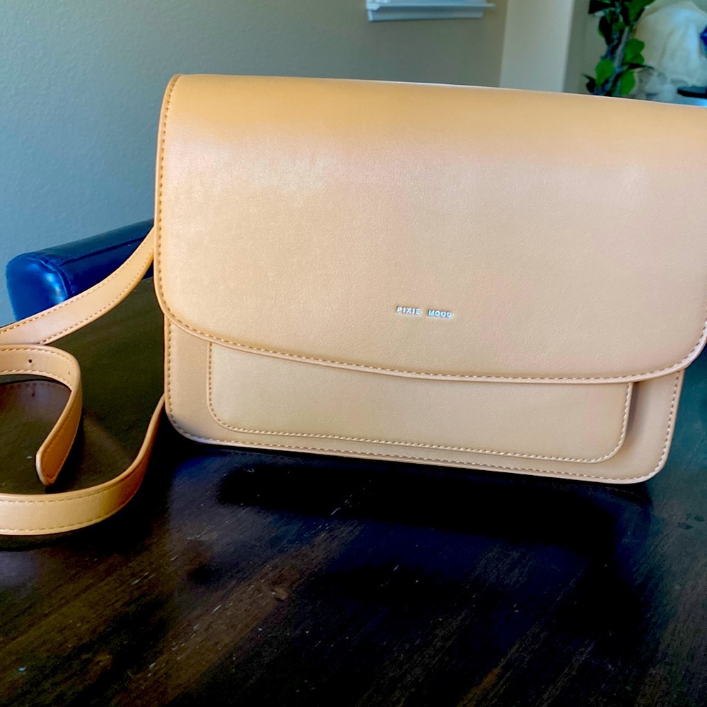 Pixie Mood Brown Crossbody ✨Excellent Condition✨